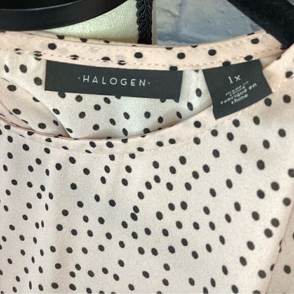 Halogen - Plus Size Lt Pink w/black dots cap sleeve blouse - Picture 5 of 5